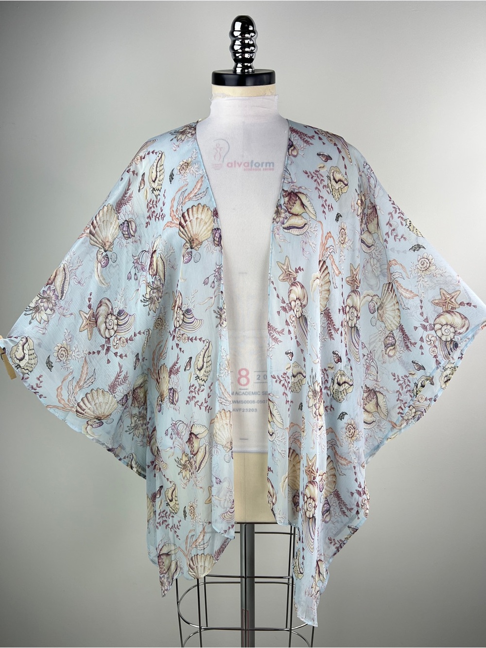 💚 3688. Light Blue Floral Shell Print Kimono